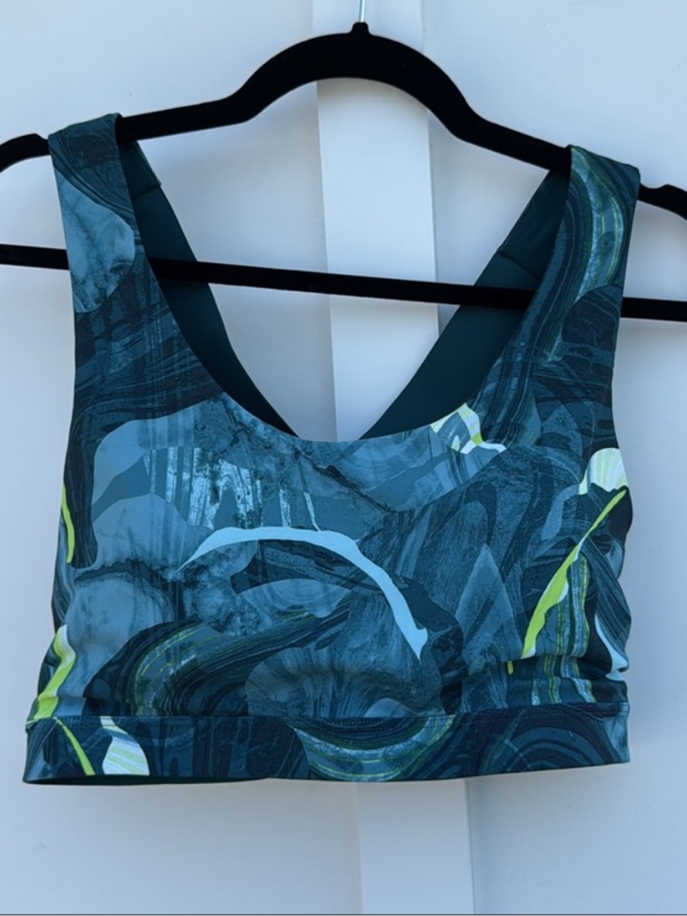 Old Navy Women's Green & Teal Abstract Print Sports Bra